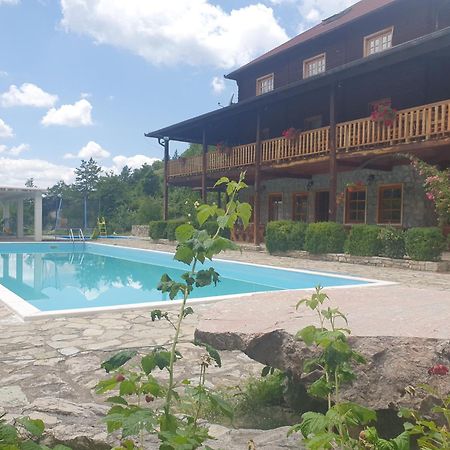 Etno Selo Vrelo & Camping Affittacamere Berane Esterno foto