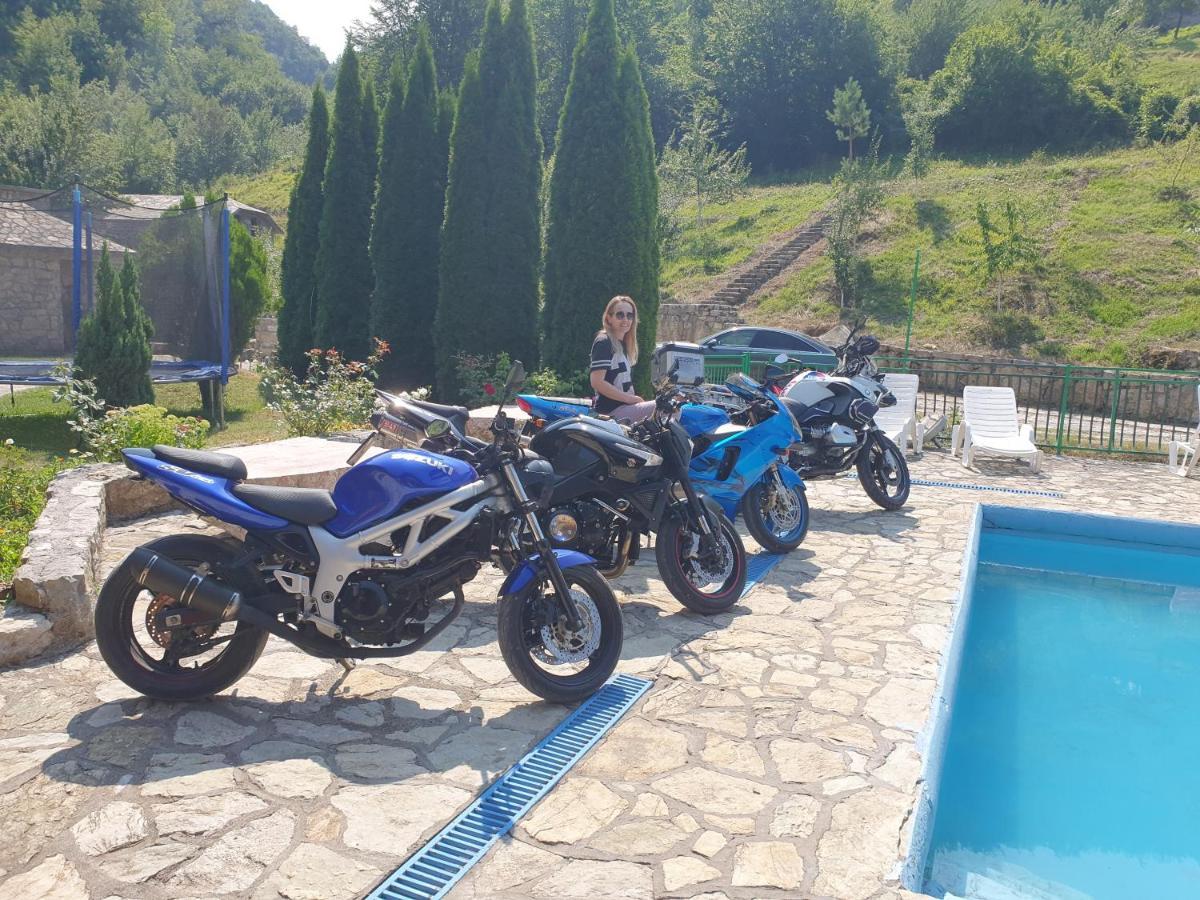 Etno Selo Vrelo & Camping Affittacamere Berane Esterno foto