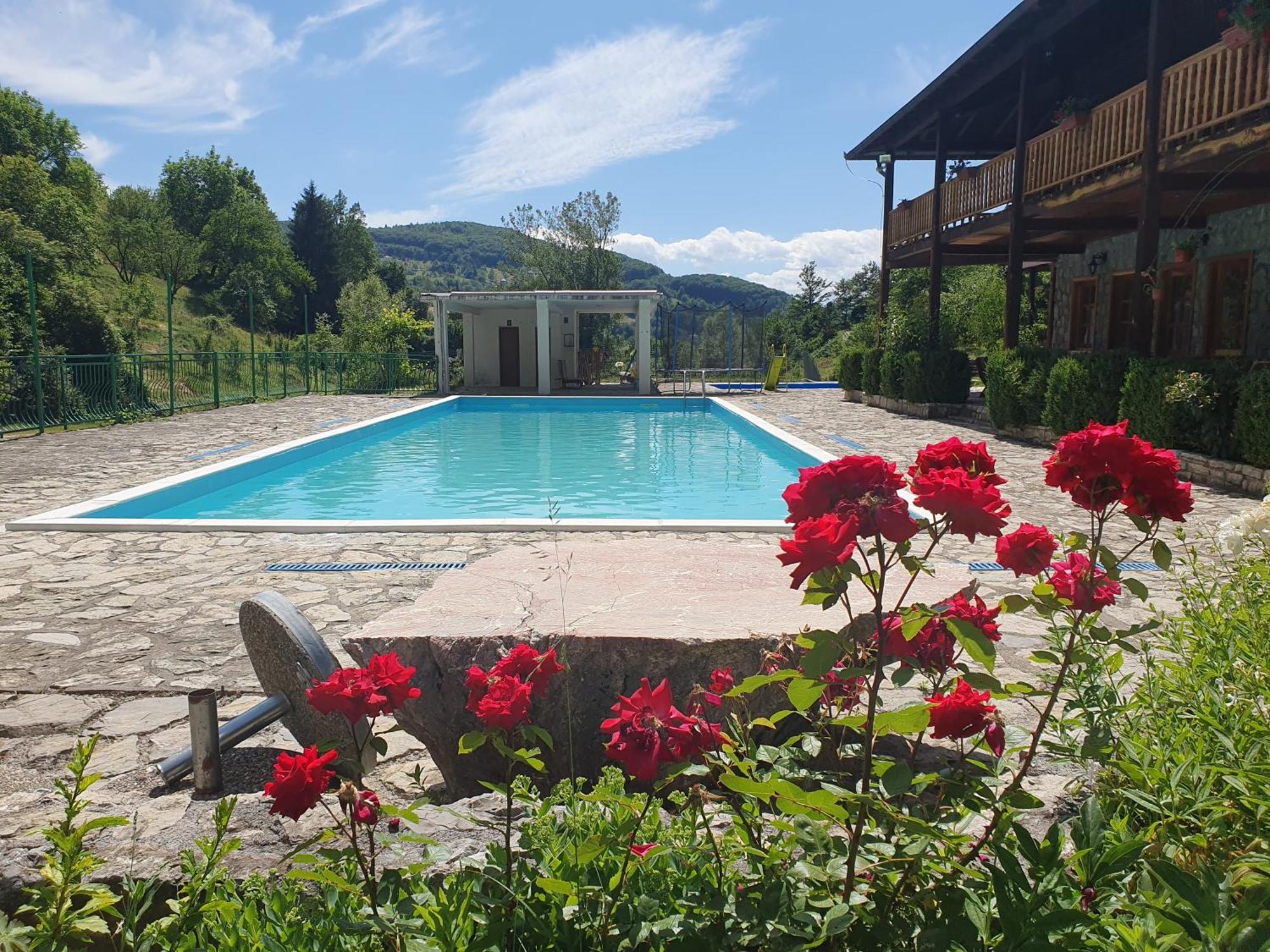 Etno Selo Vrelo & Camping Affittacamere Berane Esterno foto