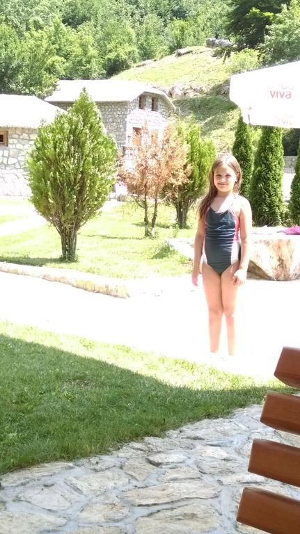 Etno Selo Vrelo & Camping Affittacamere Berane Esterno foto