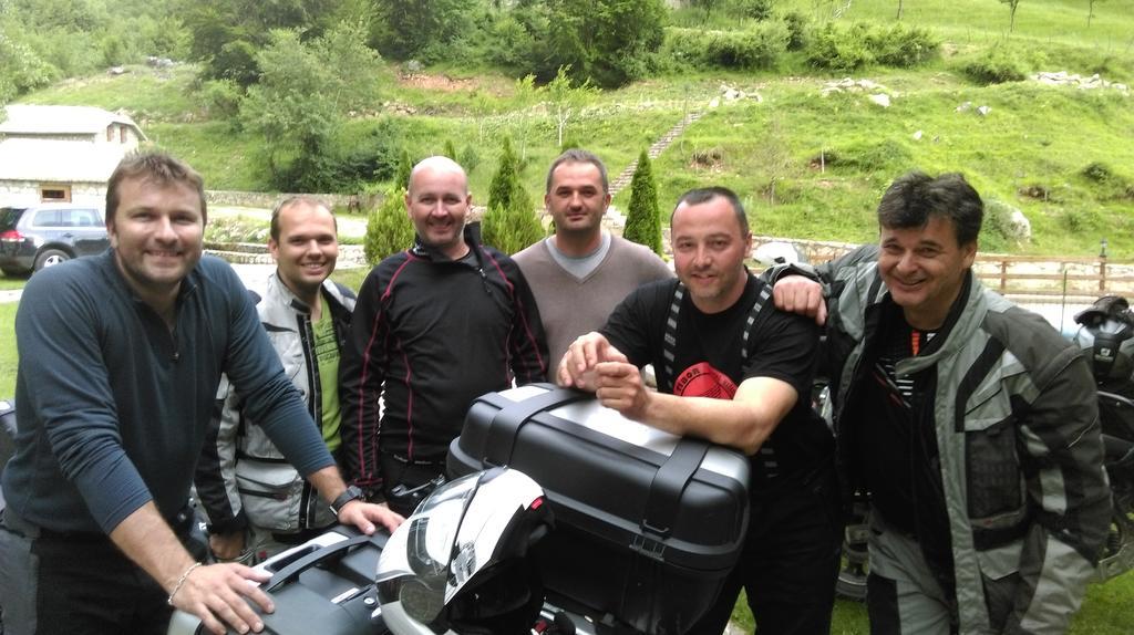 Etno Selo Vrelo & Camping Affittacamere Berane Esterno foto