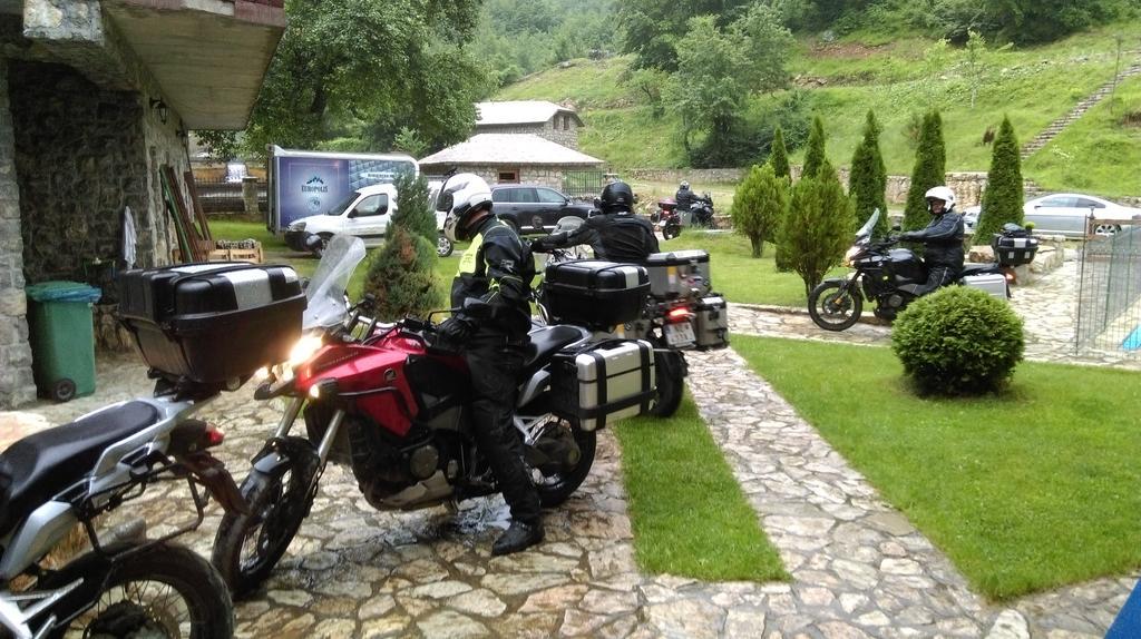 Etno Selo Vrelo & Camping Affittacamere Berane Esterno foto