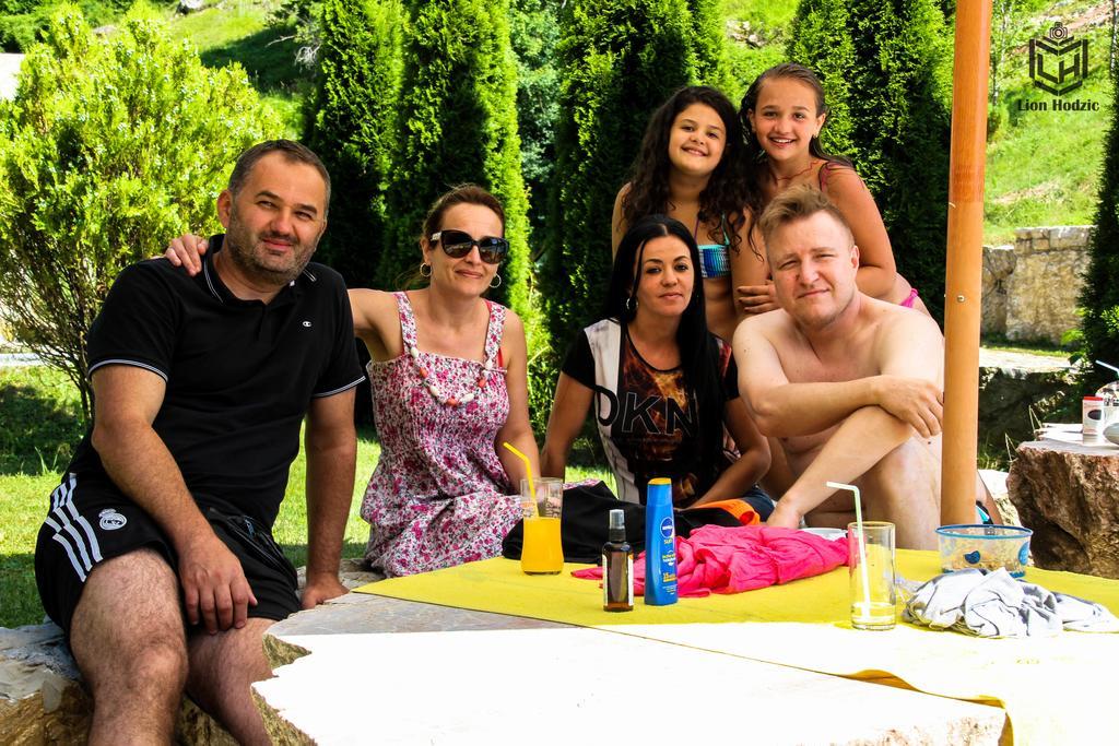 Etno Selo Vrelo & Camping Affittacamere Berane Esterno foto