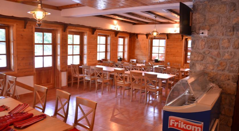 Etno Selo Vrelo & Camping Affittacamere Berane Esterno foto