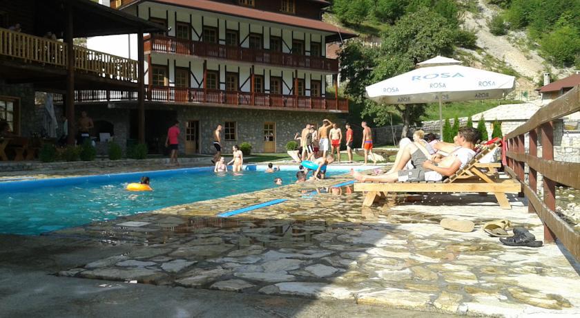 Etno Selo Vrelo & Camping Affittacamere Berane Esterno foto